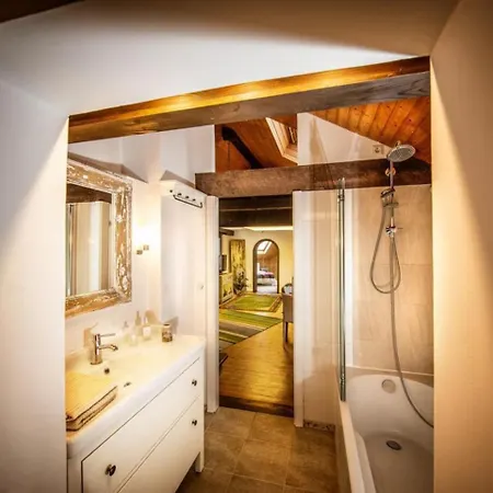 Atelier Kurt 아파트